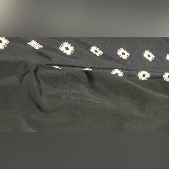 💰2/$10 Black Swimsuit Highwaisted bottoms- size 1x/xl - Picture 7 of 7